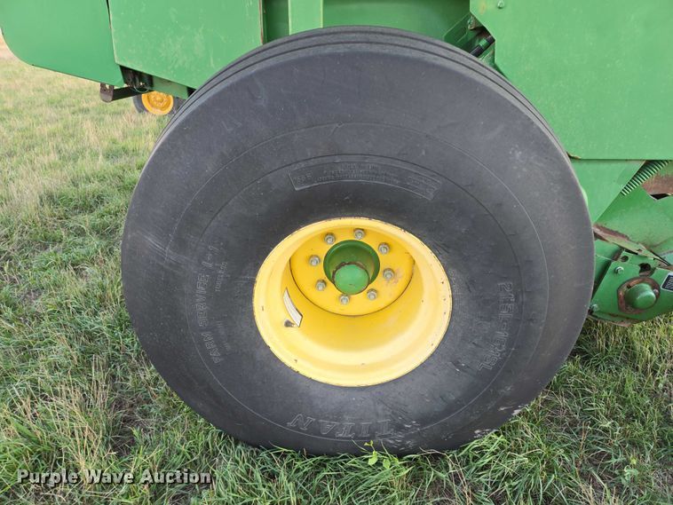 image for item DY1359 John Deere 568 Mega Wide Plus round baler