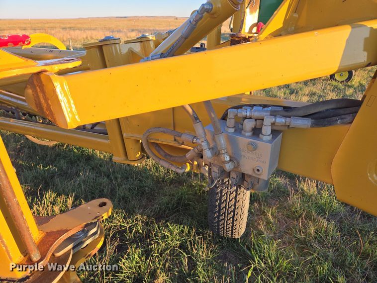 image for item DY1360 Vermeer R2300 hay rake