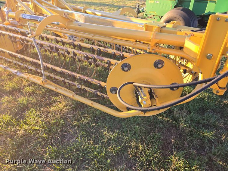 image for item DY1360 Vermeer R2300 hay rake