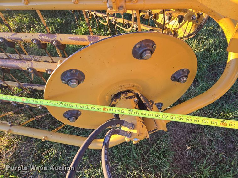 image for item DY1360 Vermeer R2300 hay rake