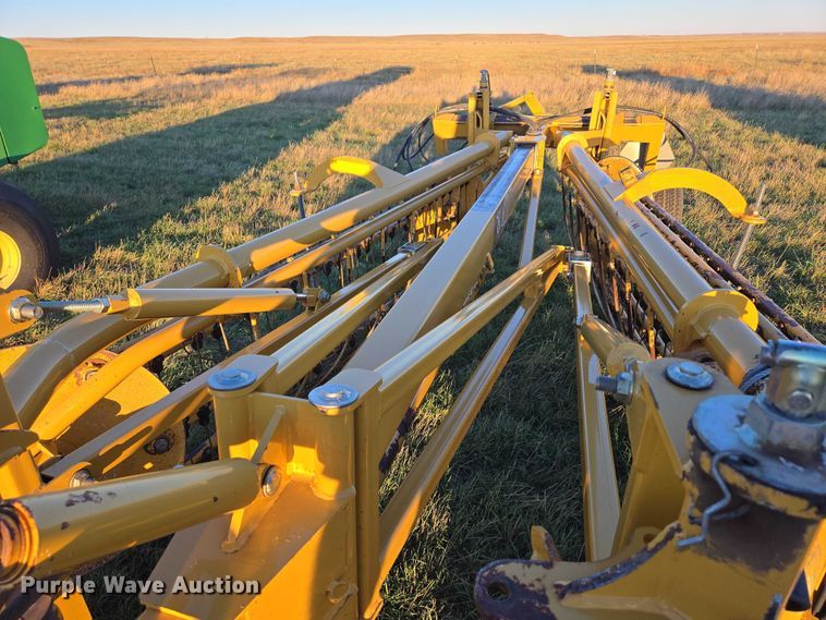 image for item DY1360 Vermeer R2300 hay rake