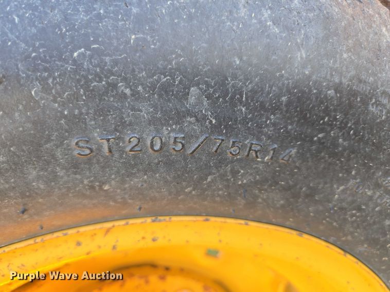 image for item DY1360 Vermeer R2300 hay rake