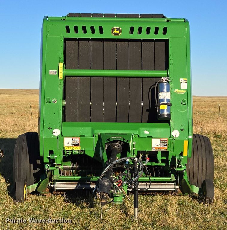 image for item DY1361 2021 John Deere 560M round baler