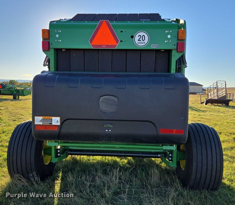 image for item DY1361 2021 John Deere 560M round baler
