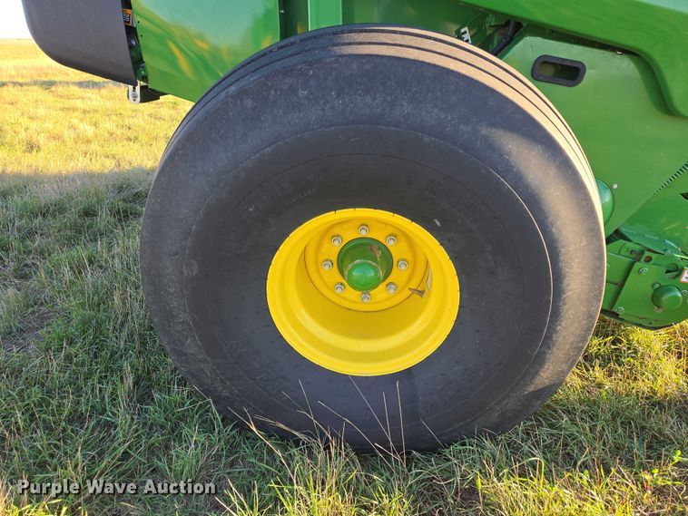 image for item DY1361 2021 John Deere 560M round baler