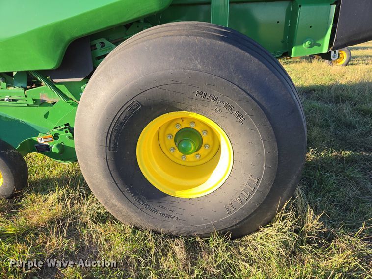 image for item DY1361 2021 John Deere 560M round baler