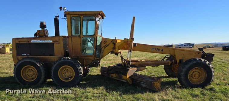 MOTOCONFORMADORA JOHN DEERE JD770A