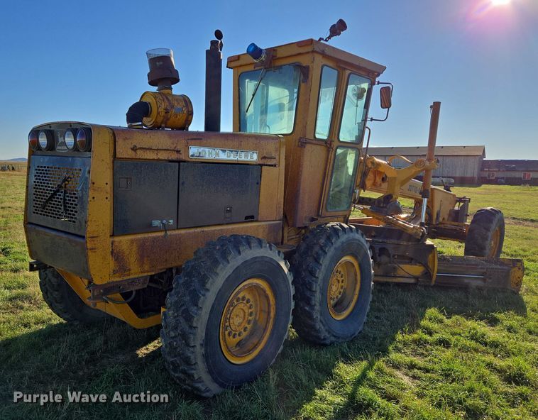 MOTOCONFORMADORA JOHN DEERE JD770A