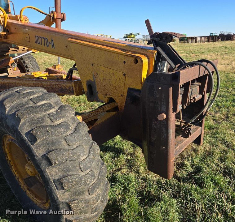 image for item DY1362 John Deere JD770-A motor grader