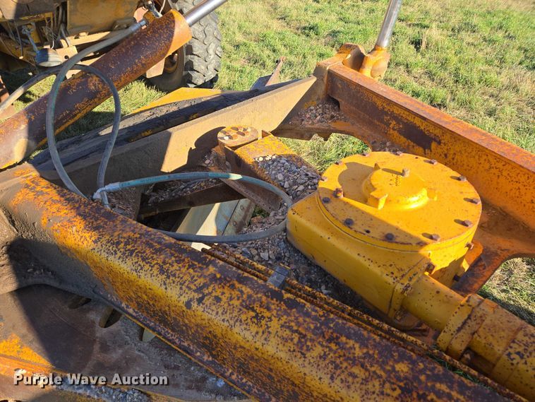 image for item DY1362 John Deere JD770-A motor grader