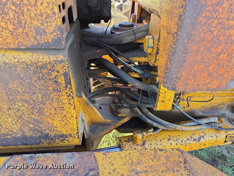 image for item DY1362 John Deere JD770-A motor grader