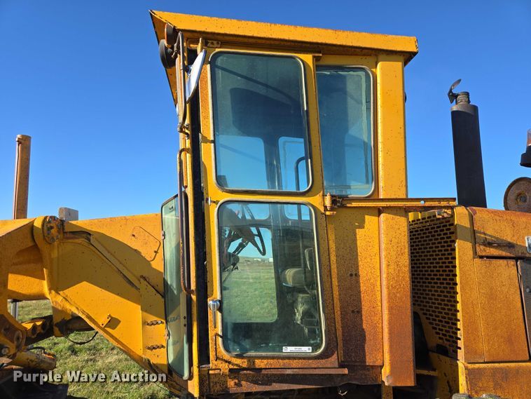 image for item DY1362 John Deere JD770-A motor grader