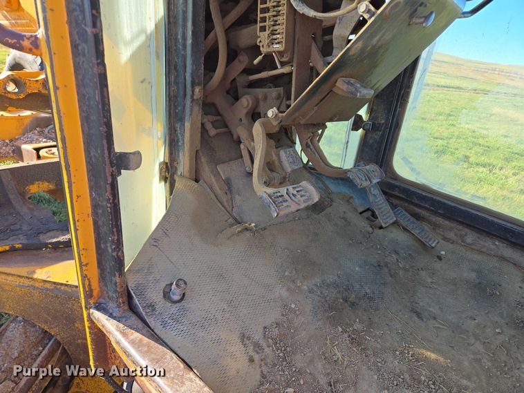 image for item DY1362 John Deere JD770-A motor grader