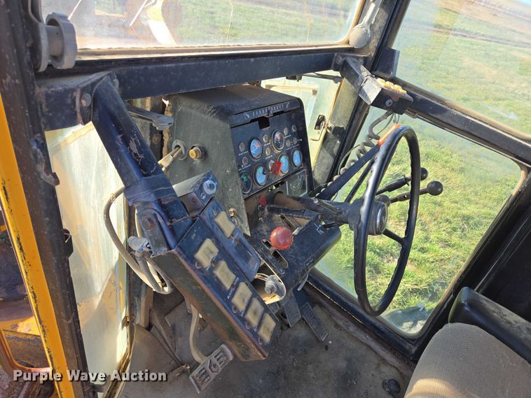 image for item DY1362 John Deere JD770-A motor grader