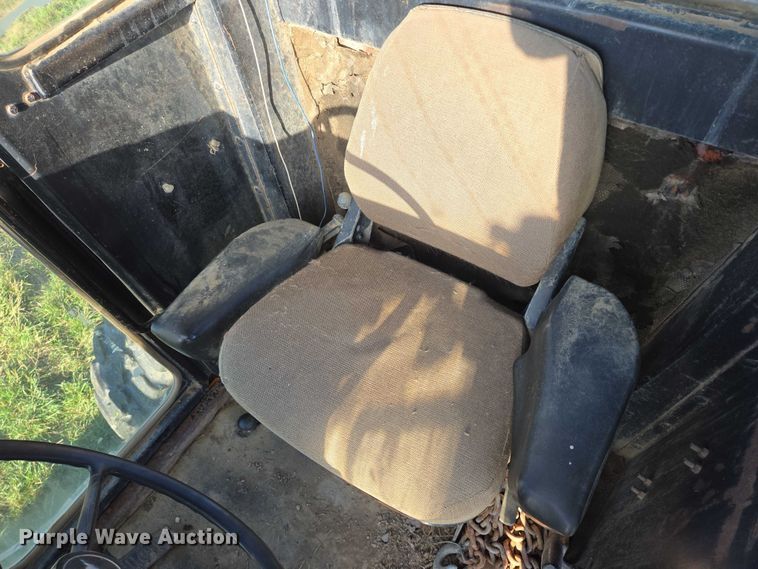 image for item DY1362 John Deere JD770-A motor grader