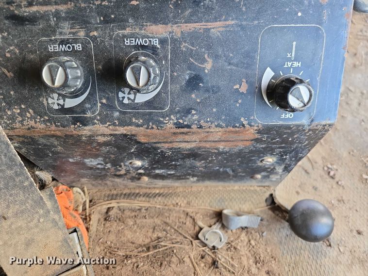 image for item DY1362 John Deere JD770-A motor grader