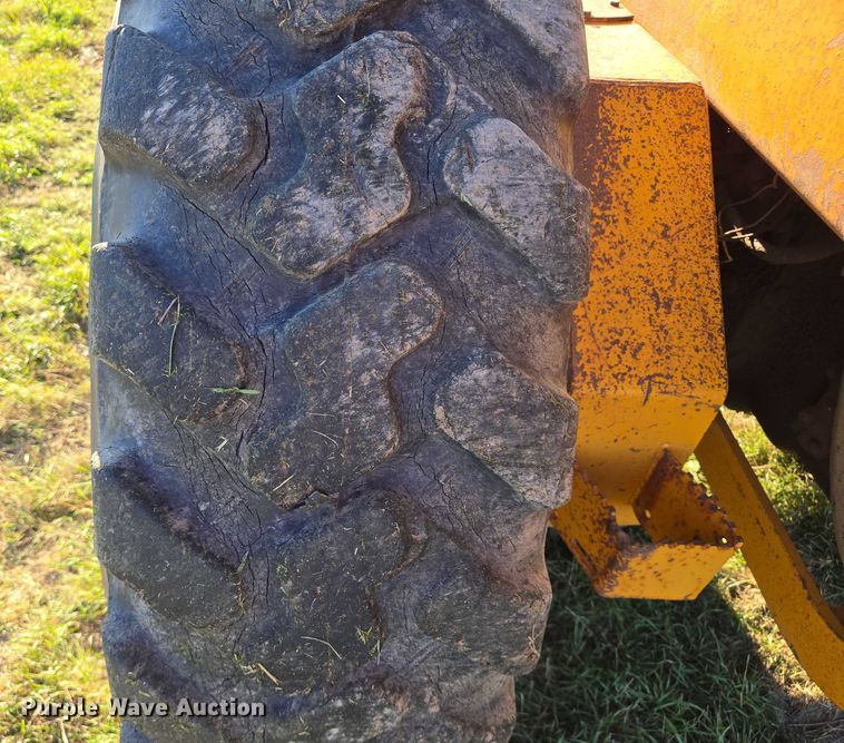 image for item DY1362 John Deere JD770-A motor grader