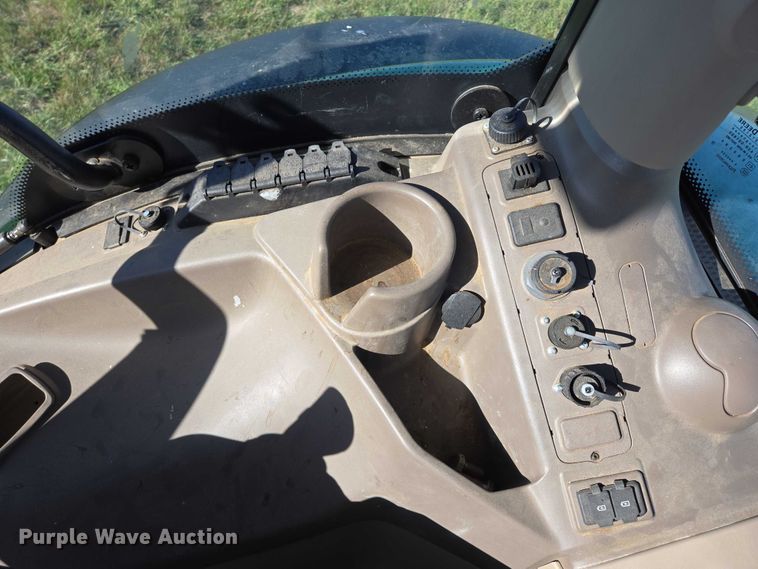 image for item DY1363 2021 John Deere 6175R MFWD tractor