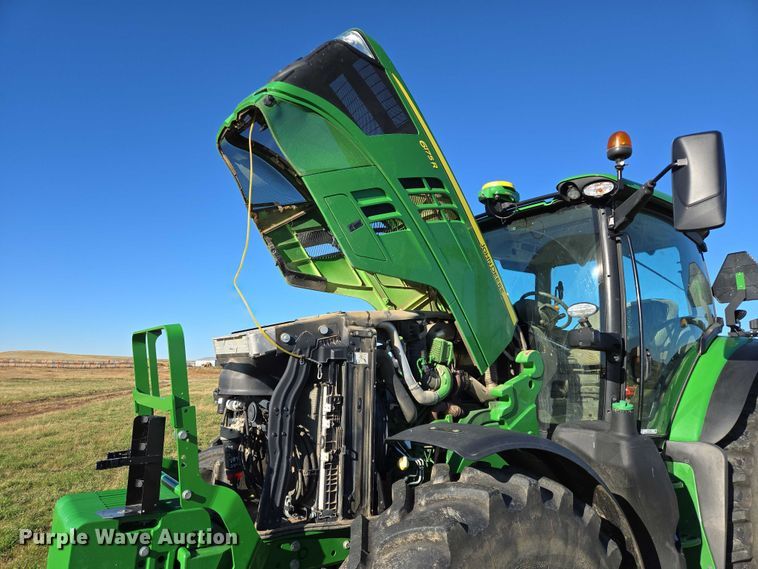 image for item DY1363 2021 John Deere 6175R MFWD tractor