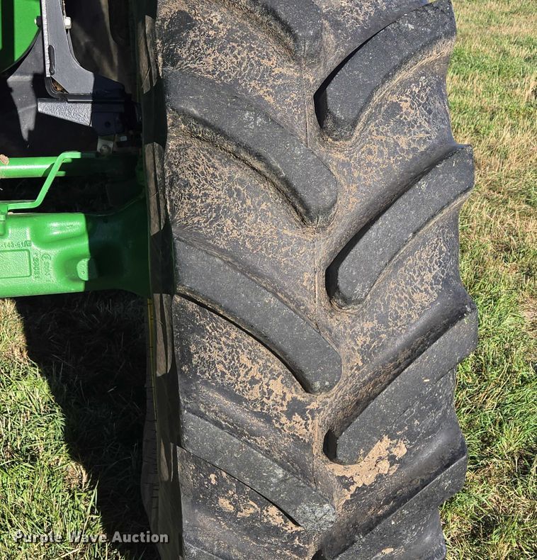 image for item DY1363 2021 John Deere 6175R MFWD tractor