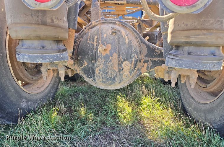 image for item DY1367 1996 Peterbilt 379 semi truck