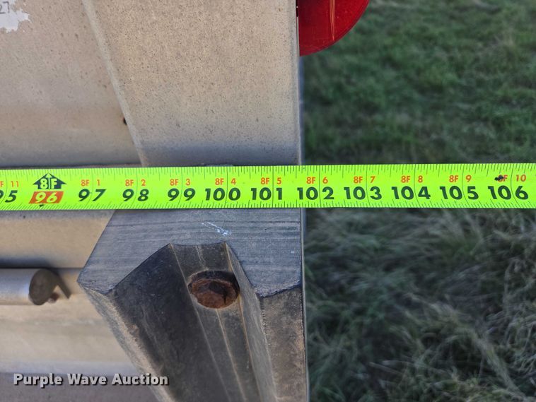 image for item DY1368 2009 Wilson livestock trailer