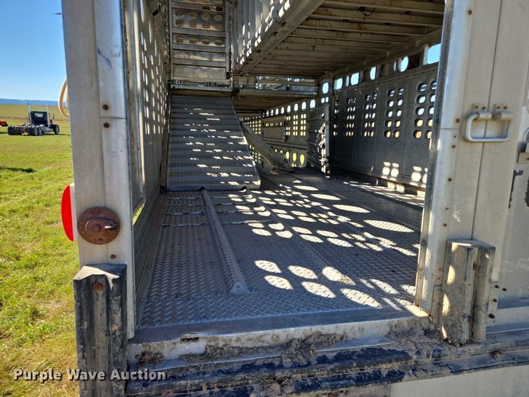 image for item DY1368 2009 Wilson livestock trailer