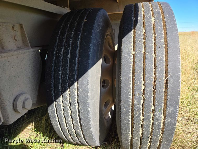 image for item DY1368 2009 Wilson livestock trailer