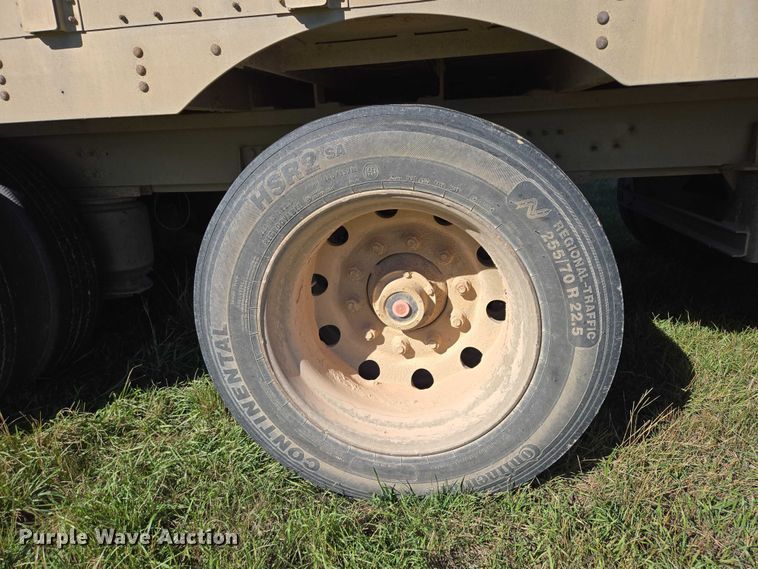 image for item DY1368 2009 Wilson livestock trailer