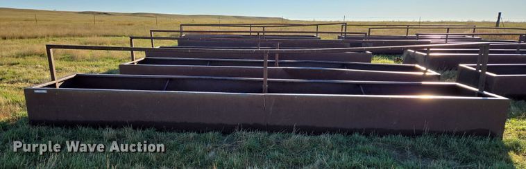 image for item DY1369 (5) feed bunks