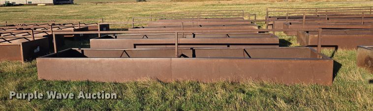 image for item DY1370 (5) feed bunks