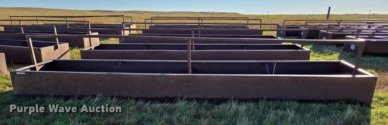 image for item DY1370 (5) feed bunks