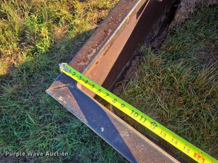 image for item DY1370 (5) feed bunks