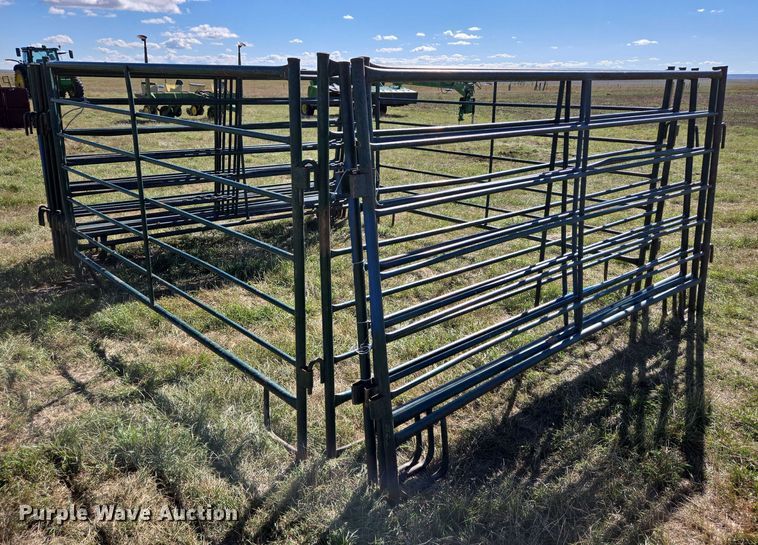 image for item DY1373 (19) livestock panels