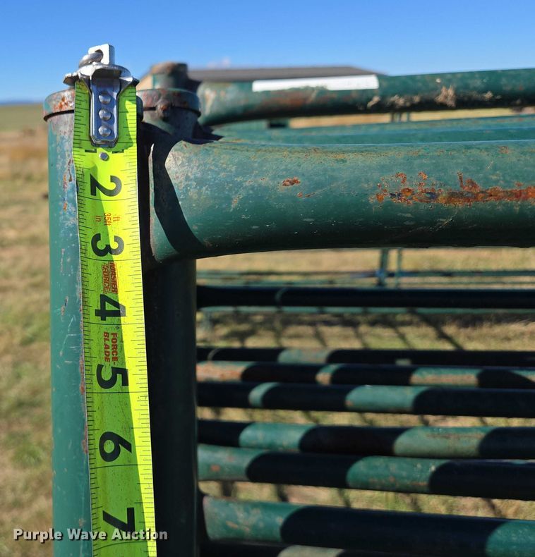 image for item DY1373 (19) livestock panels