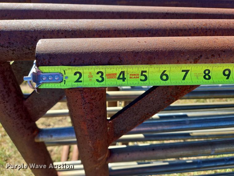 image for item DY1374 (7) livestock panels