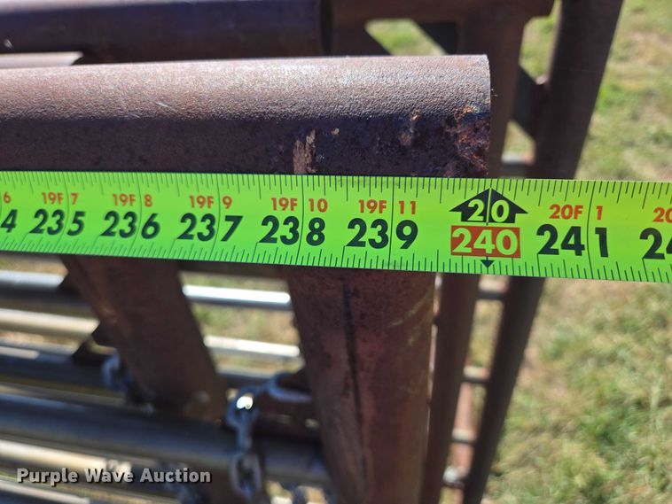 image for item DY1374 (7) livestock panels