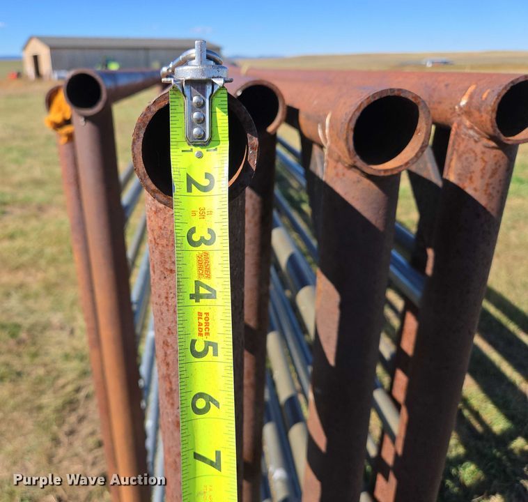 image for item DY1374 (7) livestock panels