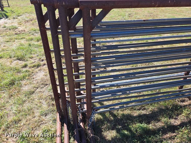 image for item DY1374 (7) livestock panels