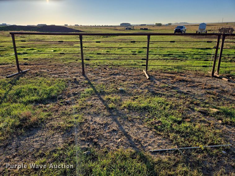 image for item DY1375 (17) livestock panels