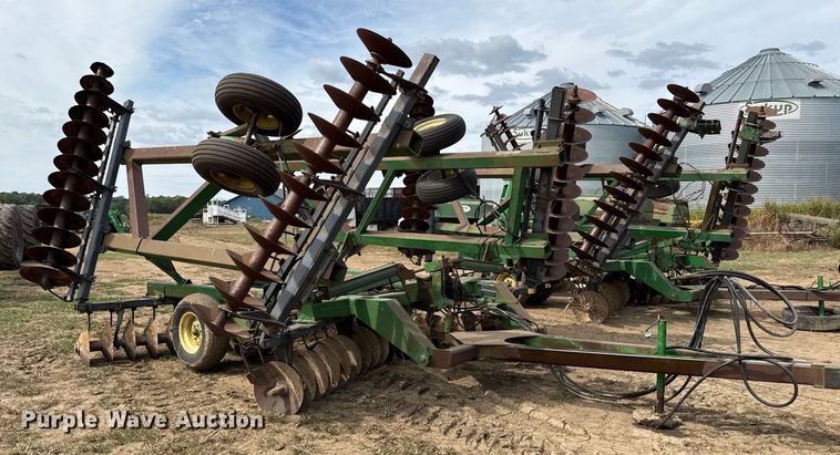 image for item DY8254 John Deere 630 double off-set disk