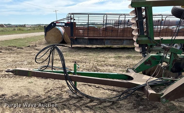 image for item DY8254 John Deere 630 double off-set disk