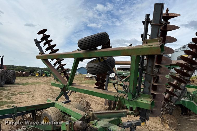 image for item DY8254 John Deere 630 double off-set disk