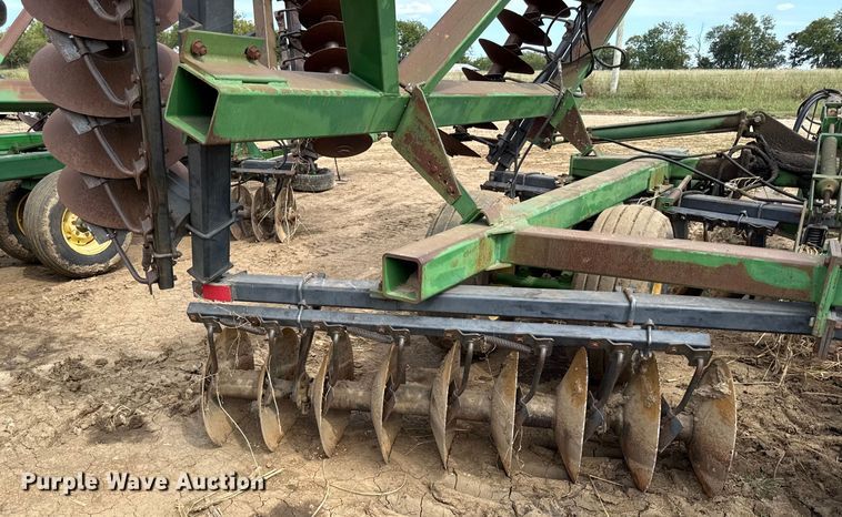 image for item DY8254 John Deere 630 double off-set disk