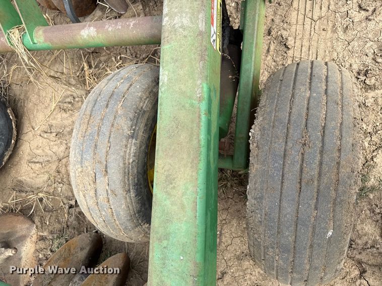 image for item DY8254 John Deere 630 double off-set disk