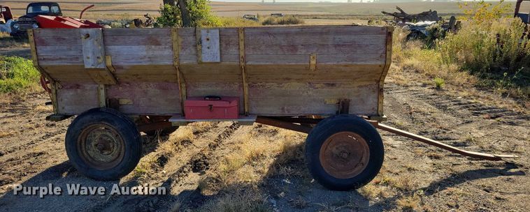 image for item DZ6755 Box wagon with seed spreader attachment