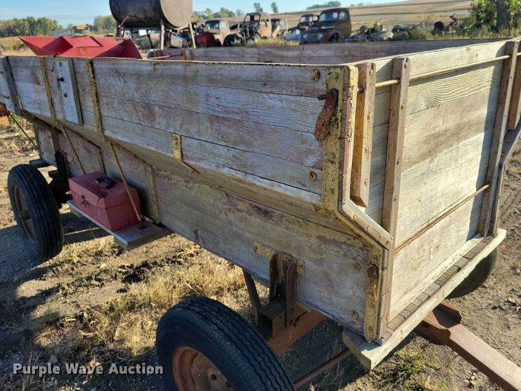 image for item DZ6755 Box wagon with seed spreader attachment
