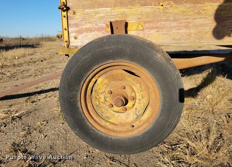 image for item DZ6755 Box wagon with seed spreader attachment