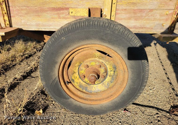 image for item DZ6755 Box wagon with seed spreader attachment