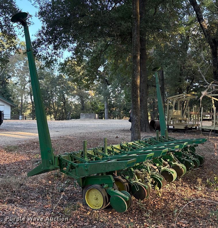 image for item EA7599 John Deere 7000 planter